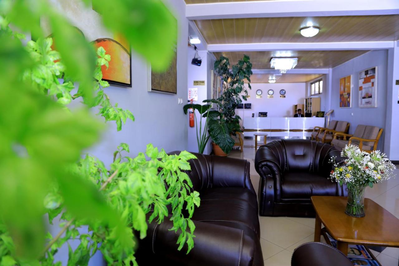 Yaya Africa Athletics Village Sululta Εξωτερικό φωτογραφία