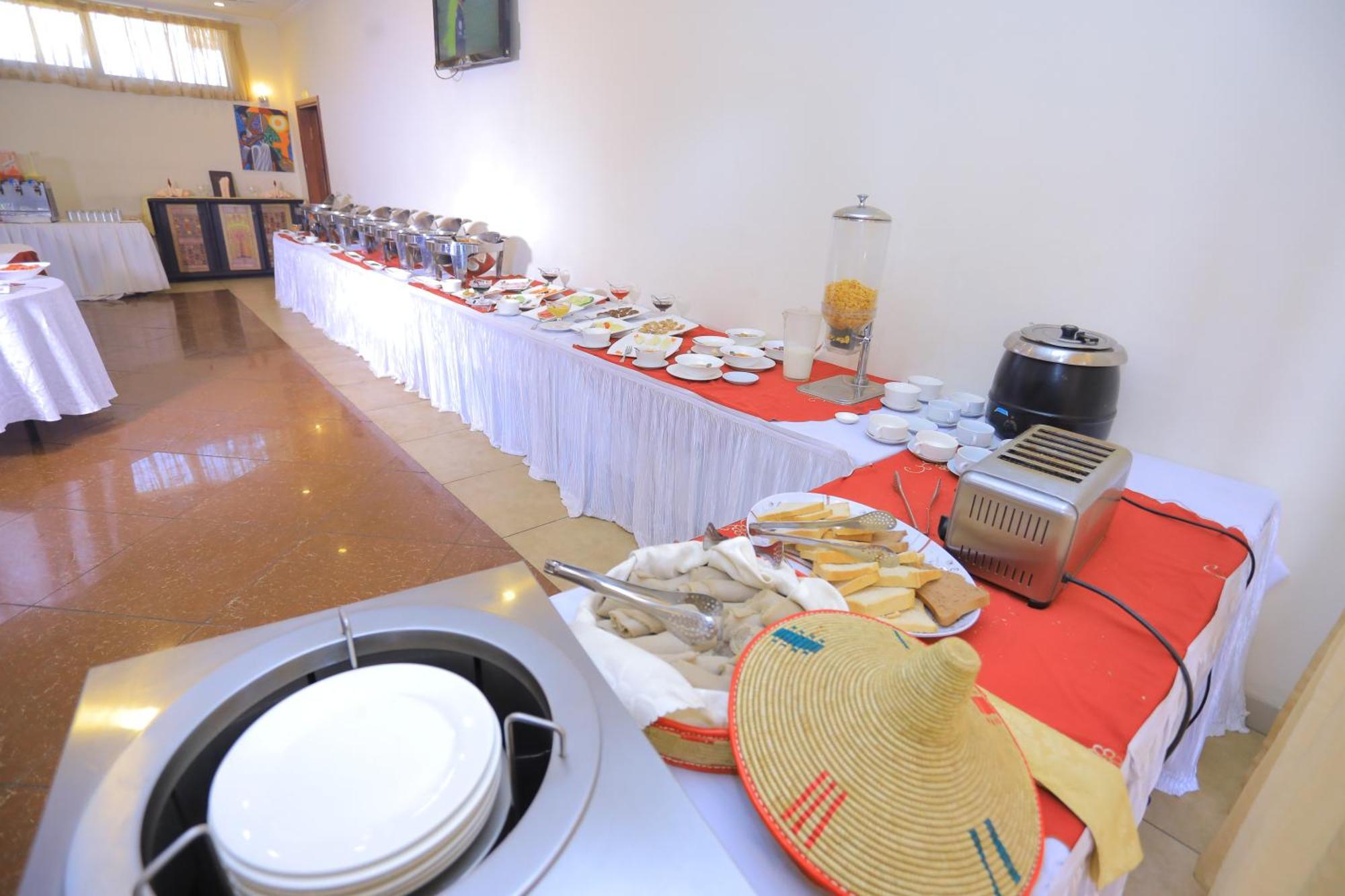 Yaya Africa Athletics Village Sululta Εξωτερικό φωτογραφία