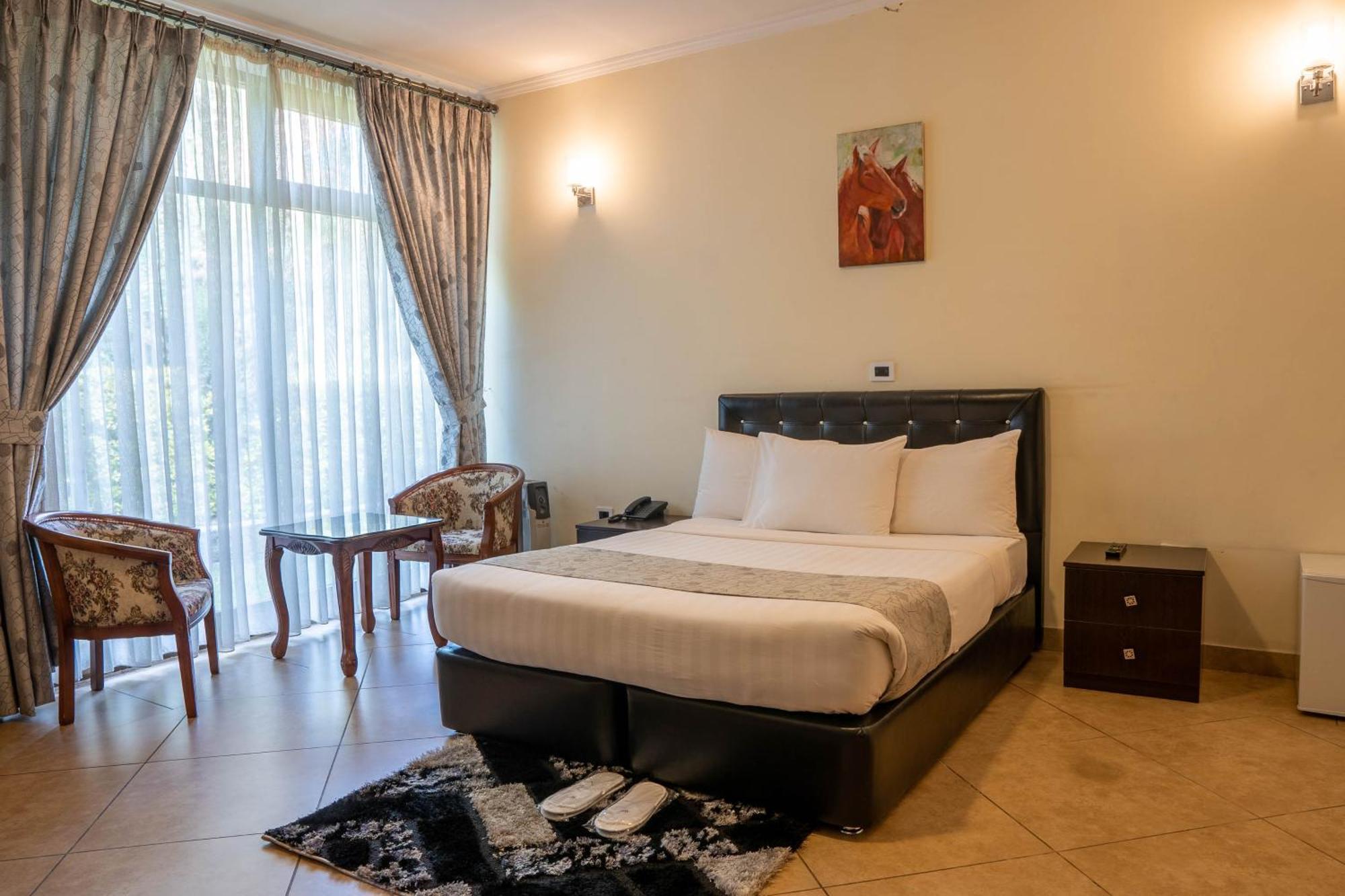 Yaya Africa Athletics Village Sululta Εξωτερικό φωτογραφία