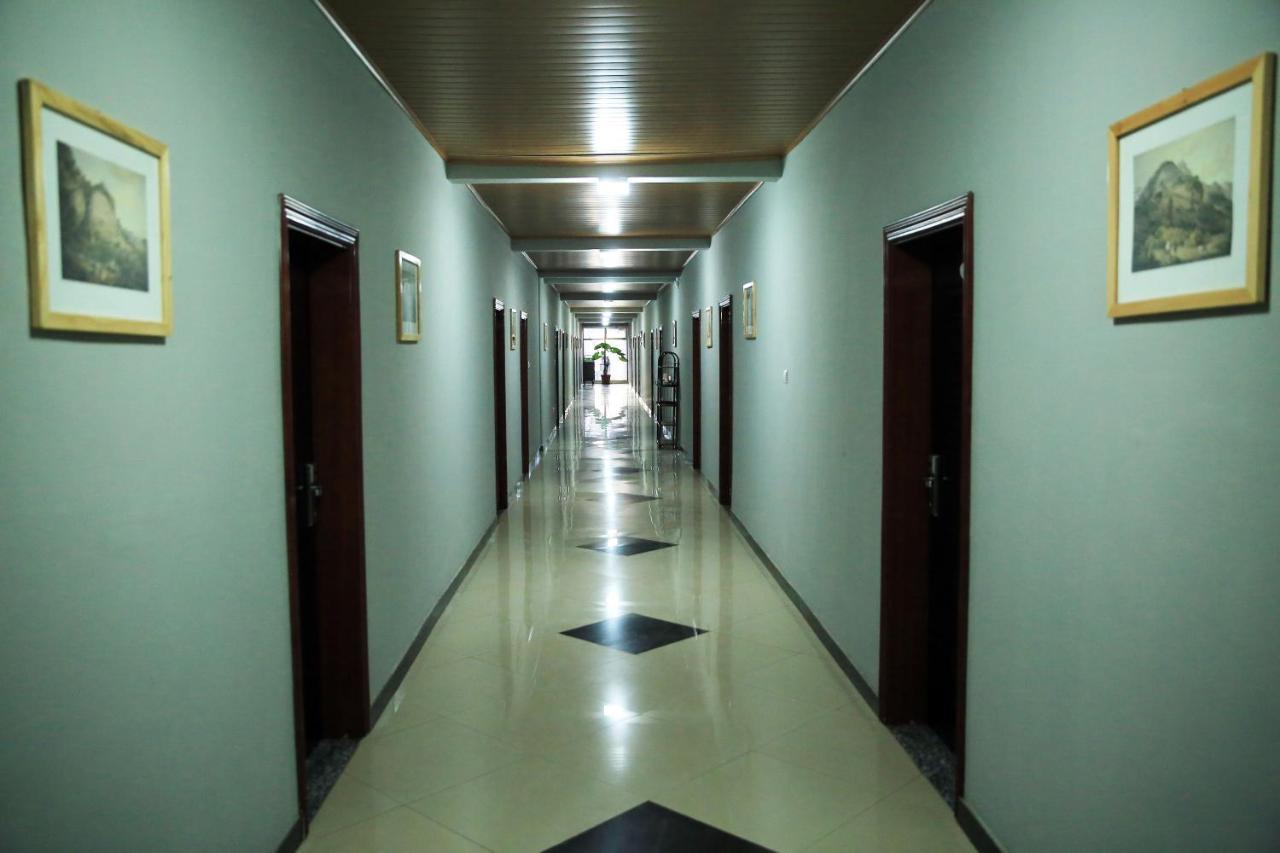 Yaya Africa Athletics Village Sululta Εξωτερικό φωτογραφία